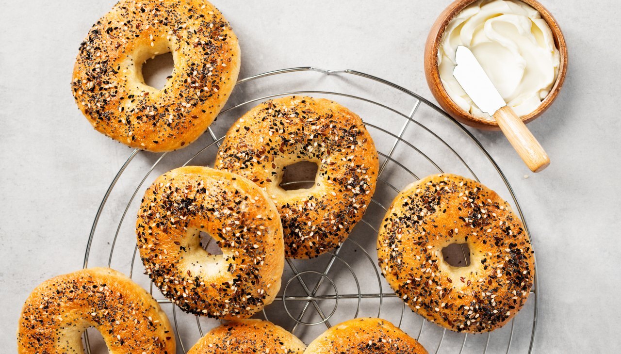 air-fryer-bagels-recipe