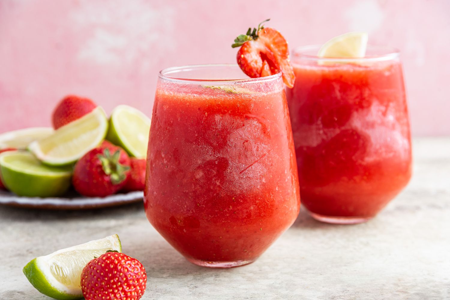 blended-strawberry-daiquiri-recipe